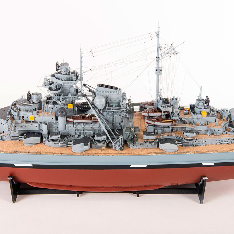 B1614 Bismarck csatahajó, 1:200, Építőkészlet